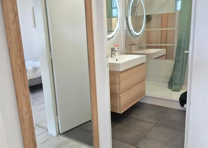 Le Panorama Des Pyrénées Appartamento Tarbes