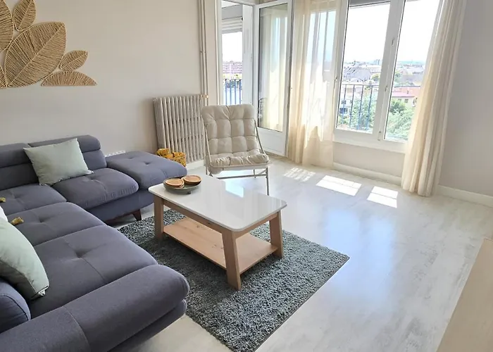 Le Panorama Des Pyrénées *